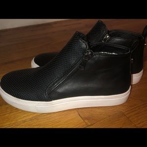 Steve Madden Sneakers